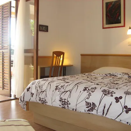 Apartments&Rooms Milka Starigrad Paklenica Exterior photo