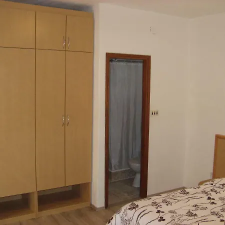 Apartments&Rooms Milka Starigrad Paklenica Exterior photo