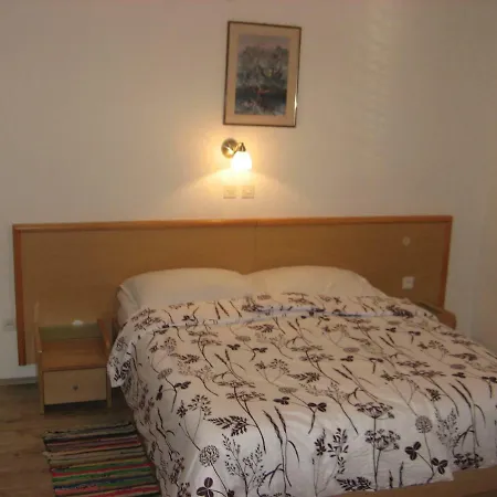 Apartments&Rooms Milka Starigrad Paklenica Exterior photo