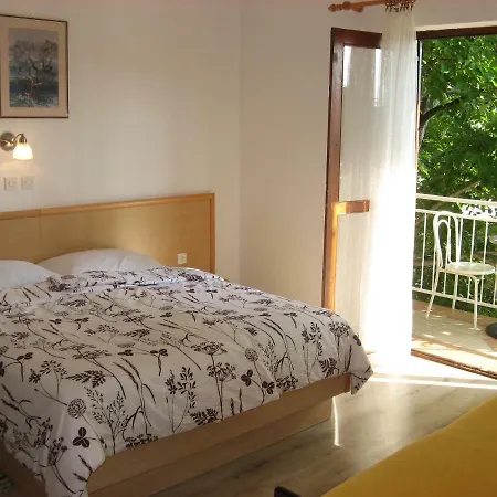 Apartments&Rooms Milka Starigrad Paklenica Exterior photo