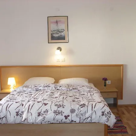 Apartments&Rooms Milka Starigrad Paklenica Exterior photo