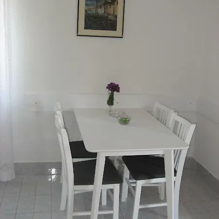 Apartments&Rooms Milka Starigrad Paklenica Exterior photo