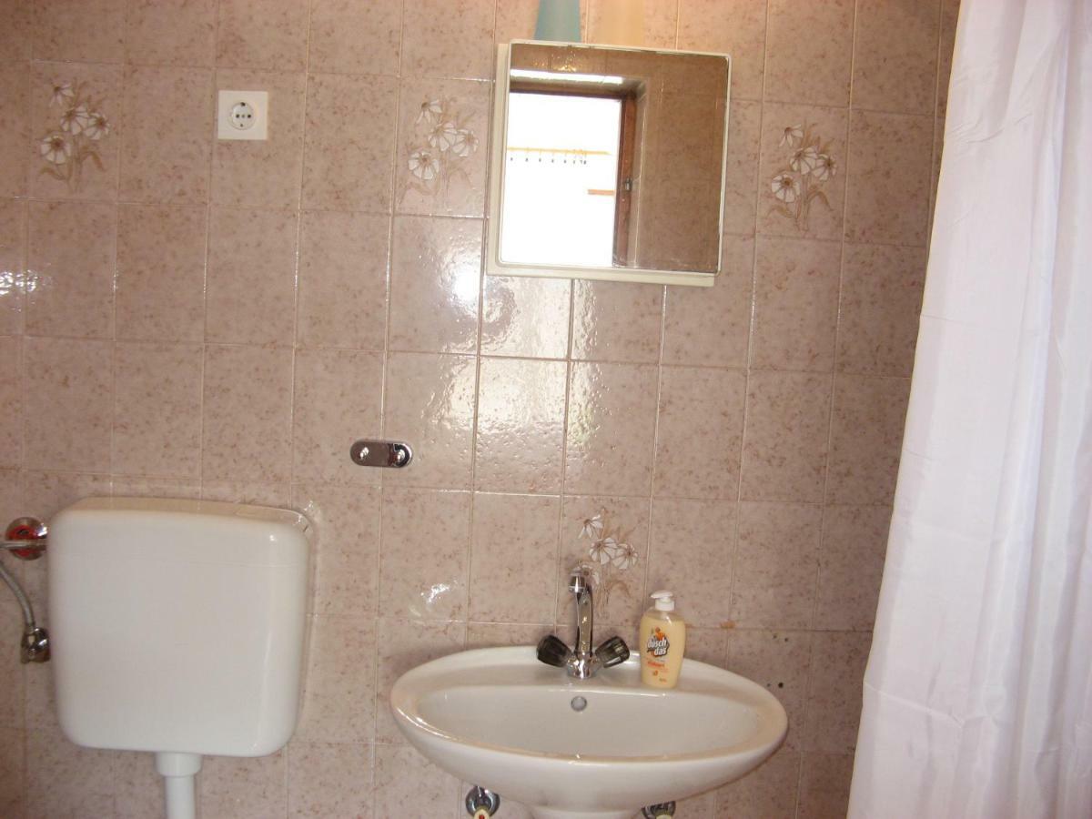 Apartments&rooms Milka Starigrad Paklenica