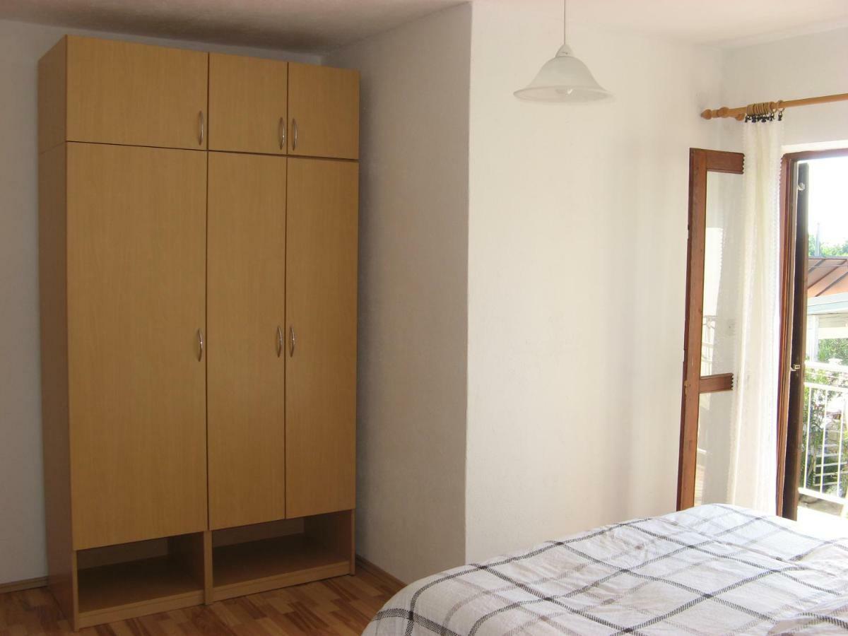 Apartments&rooms Milka Apartment Starigrad Paklenica